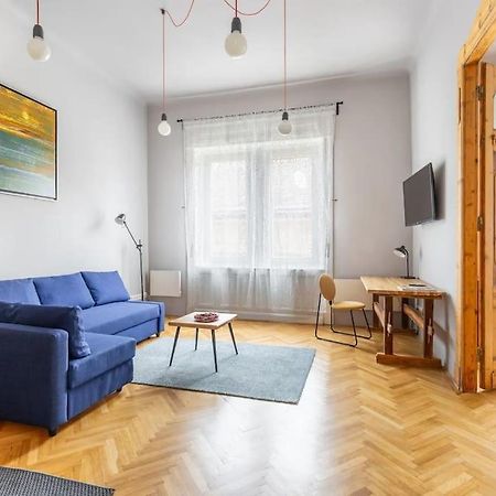 Elegant And Modern In The City Centre Budapest Bagian luar foto